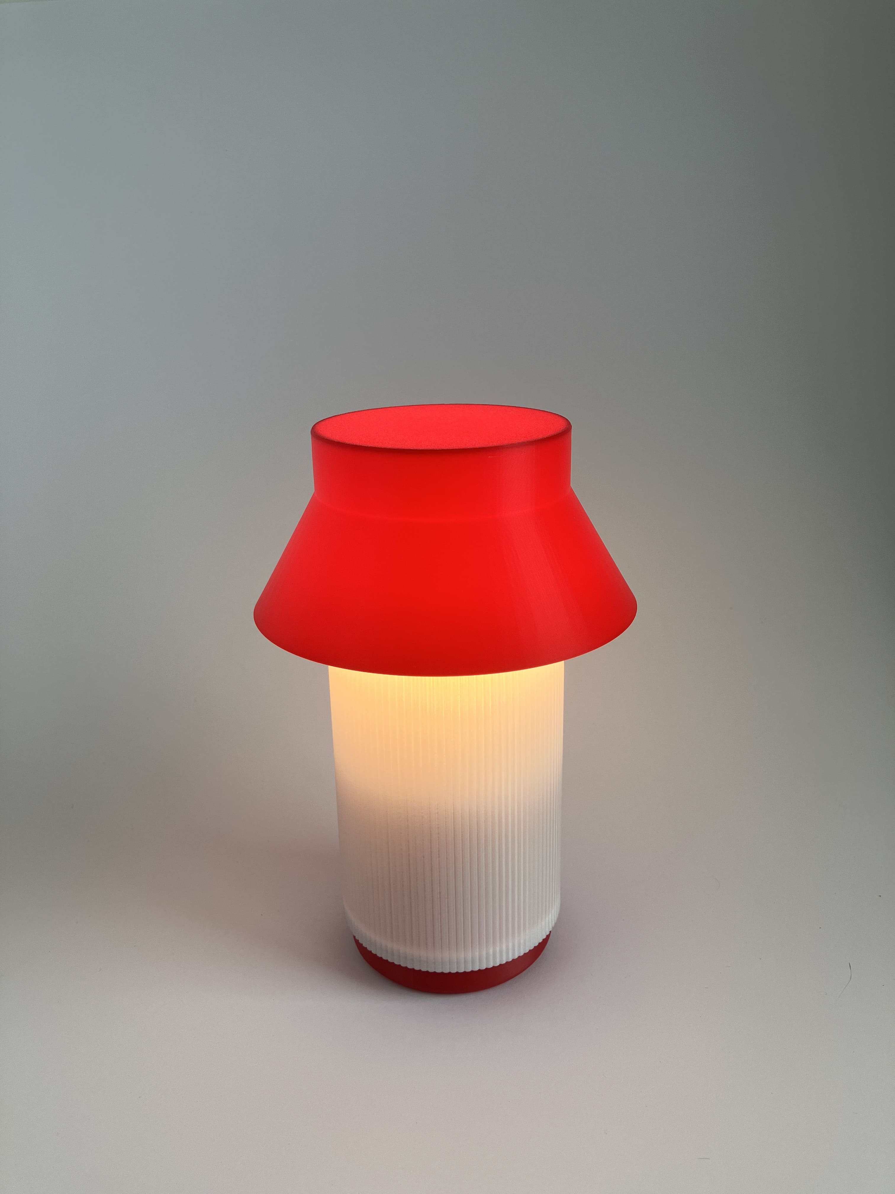 Hato Lamp - Lantern Red - View 2